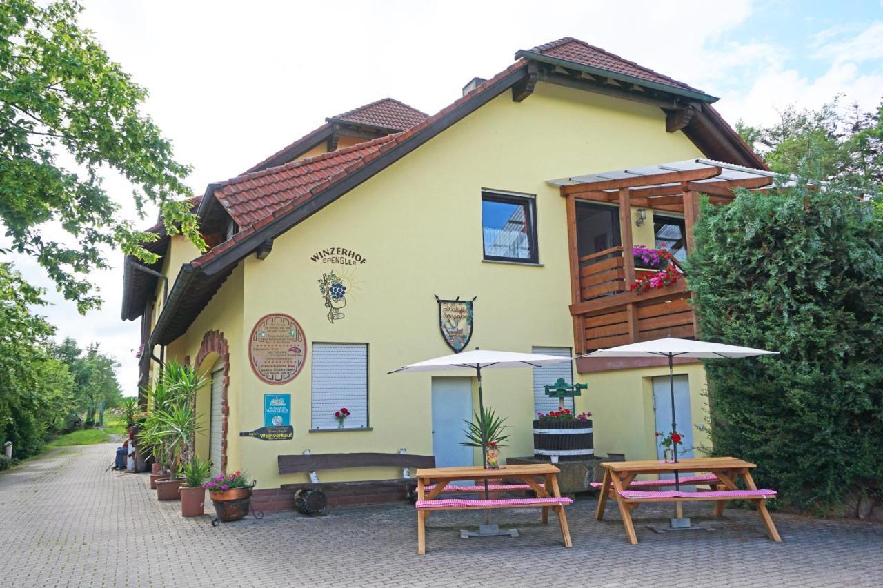 Winzerhof Spengler Guest House Kulsheim Екстериор снимка