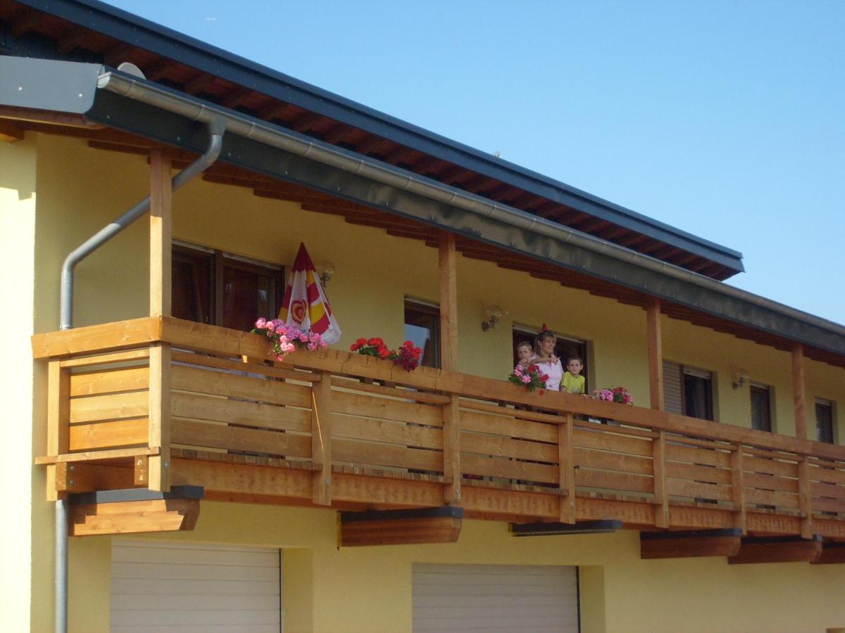Winzerhof Spengler Guest House Kulsheim Екстериор снимка